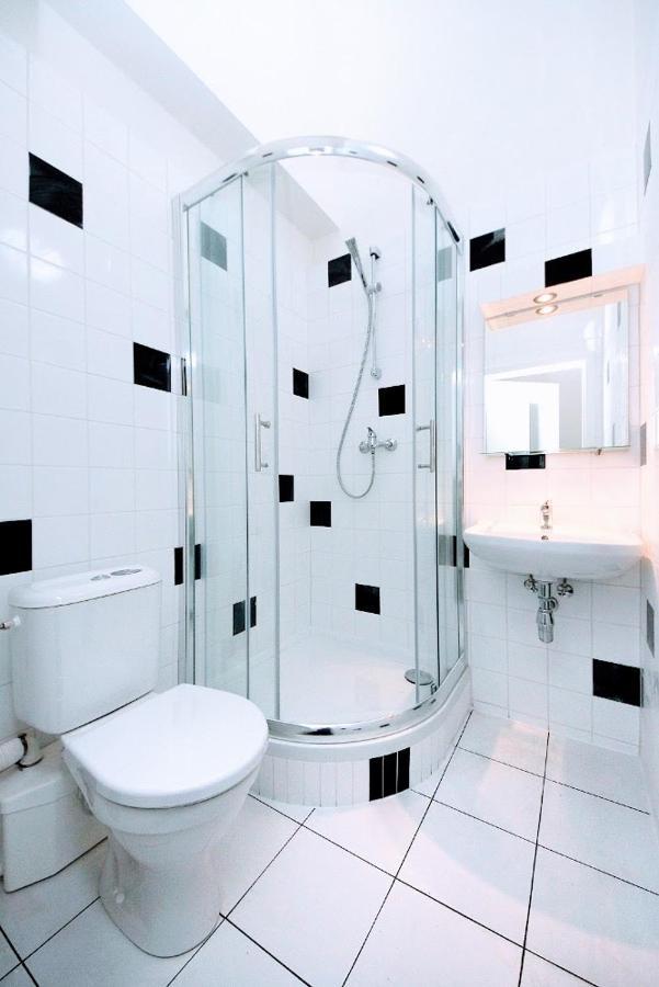 Appartamento Black & White Flat For 2 / Peaceful / Jewish Quarter *