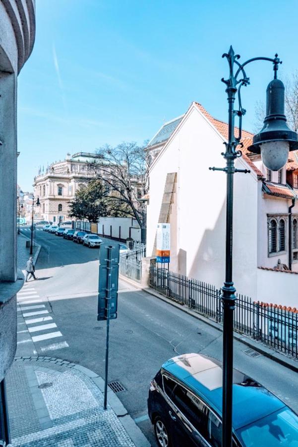 Black & White Flat For 2 / Peaceful / Jewish Quarter Appartamento Praga